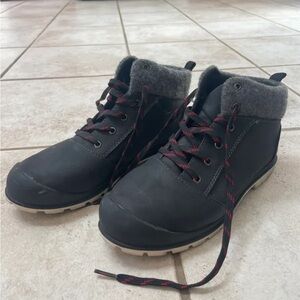 Cat & Jack Boots